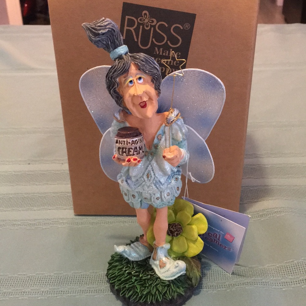Russ Magical Dreamers Maybelle Fairy Figurine NEW Very RARE Fairy W/face cream